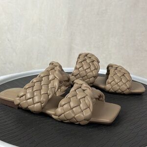 Braided Slide Sandals Tan Womens size 38/7.5